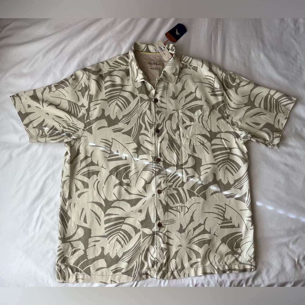 Vtg NWT Tommy Bahama Hawaiian Print Silk Palm leaves Short Sleeve  XL